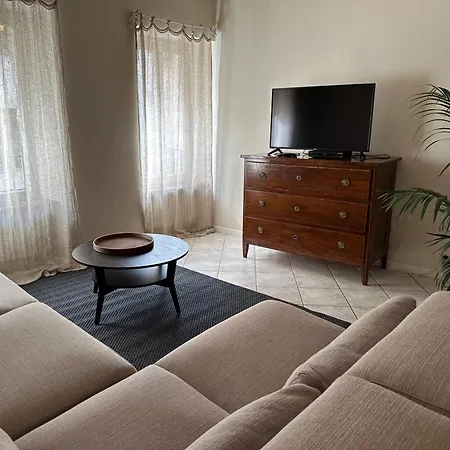 Apartamento Curt De L'elba With Private Garden And Parking -